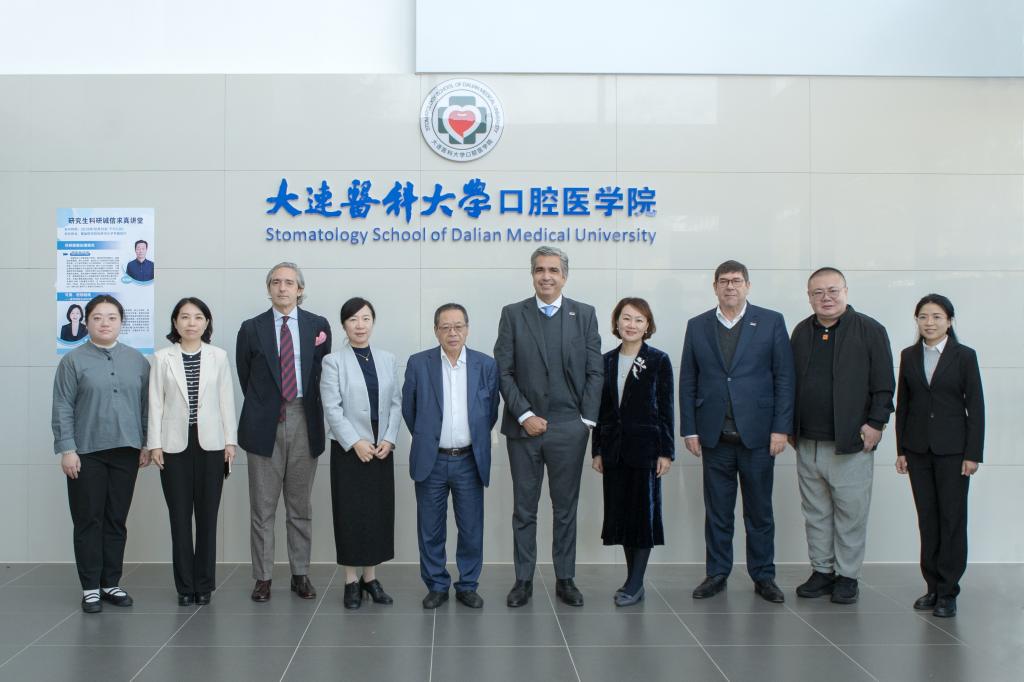 葡萄牙Egas Moniz健康与科学学院院长一行代表团来我校交流访问